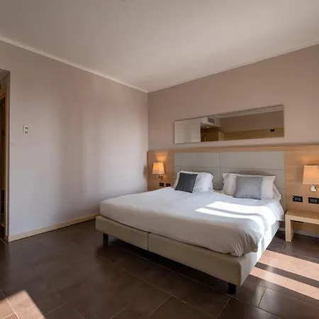 Luisa & Luxury Apart Otel San Felice del Benaco