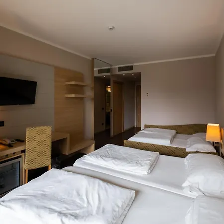 Apart-hotel Luisa & Luxury 4*